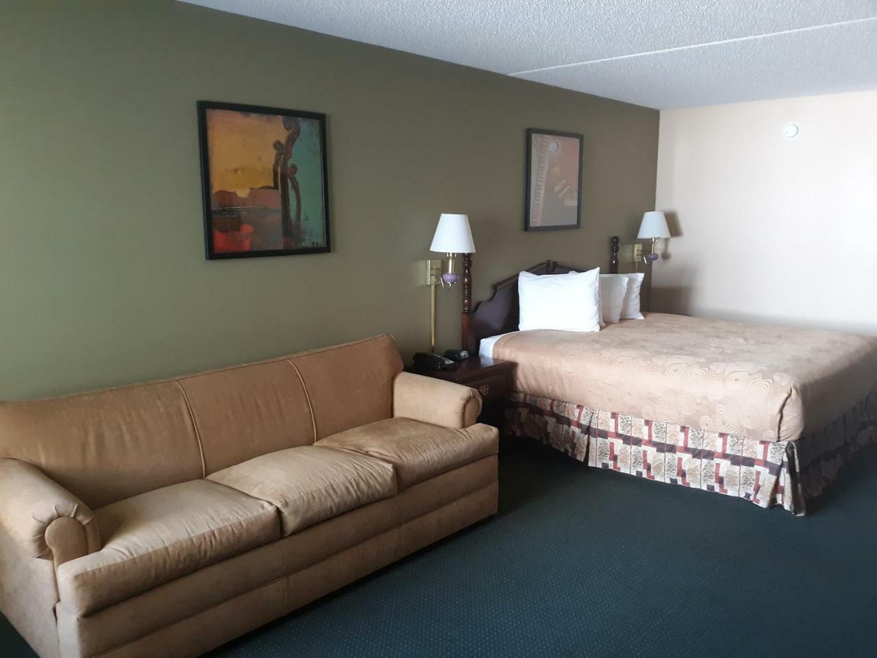 Angel Inn Near Imax, A Travelodge By Wyndham Branson Bagian luar foto
