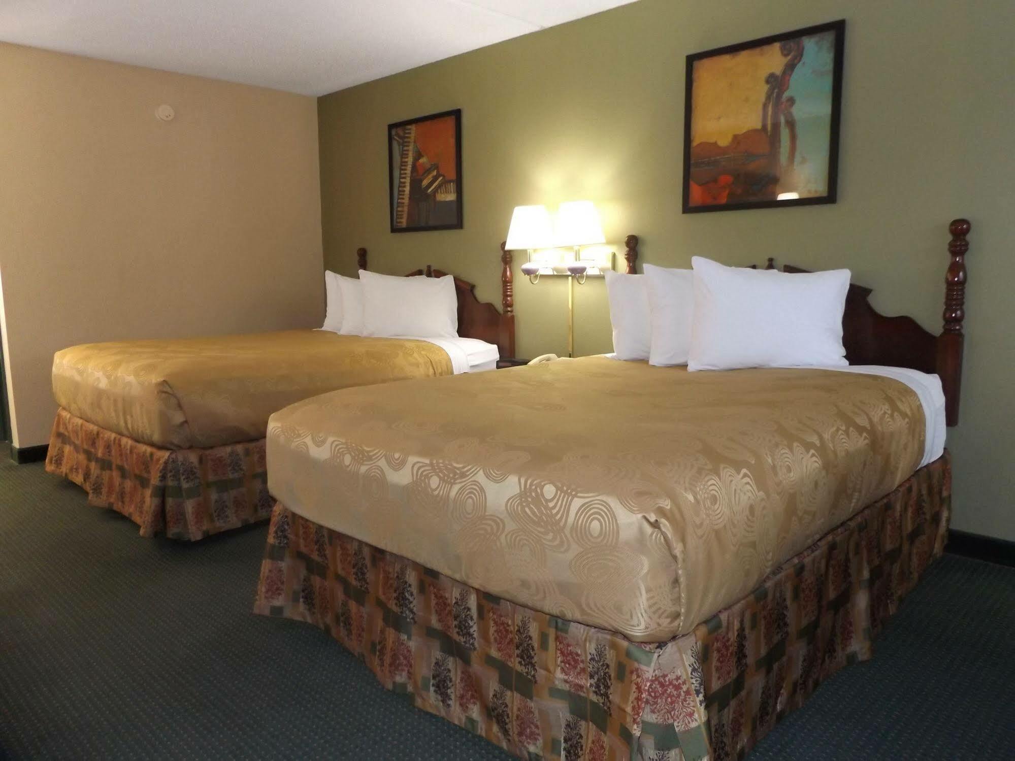 Angel Inn Near Imax, A Travelodge By Wyndham Branson Bagian luar foto