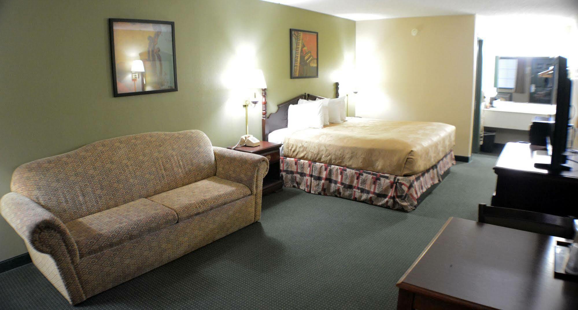 Angel Inn Near Imax, A Travelodge By Wyndham Branson Bagian luar foto